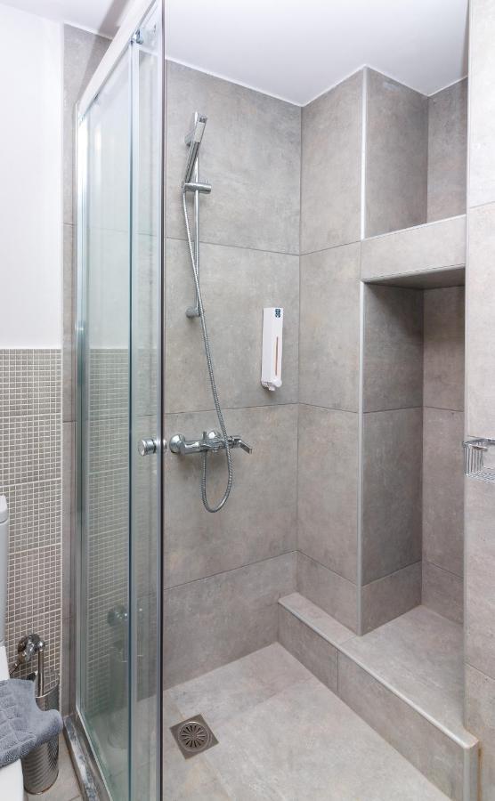 Rigas City Apartment Chania  Buitenkant foto